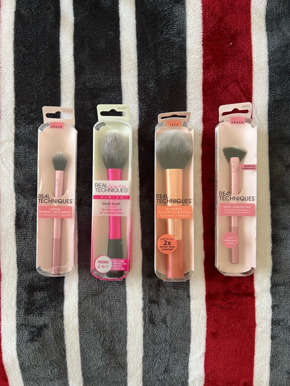 Real Techniques Brushes - 4 Piece